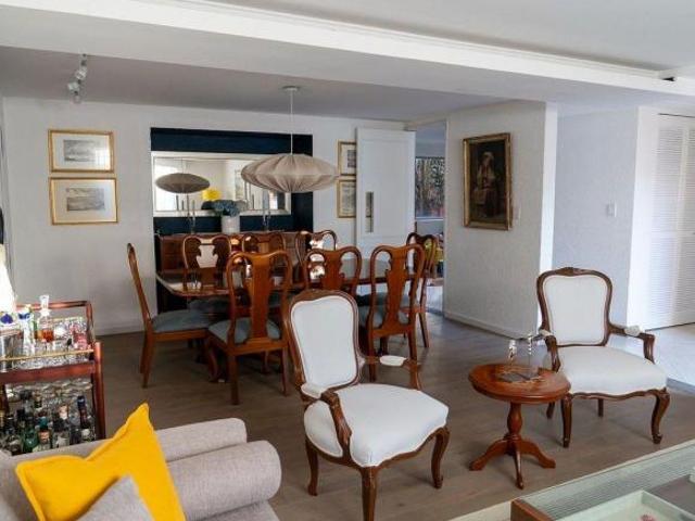 Casa remodelada en venta en Lomas del Sol