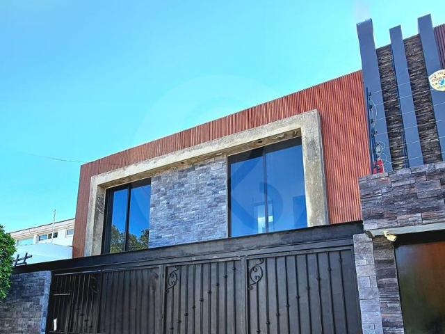 Casa remodelada en venta lomas altas