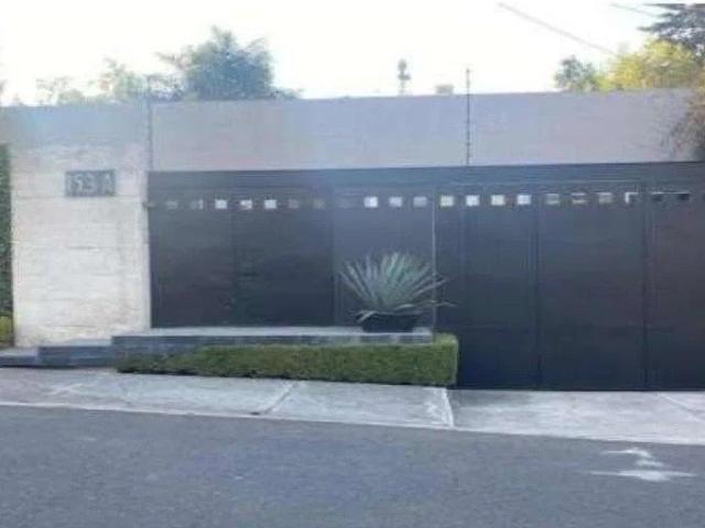 Casa Remodelada en Venta y Renta en Pedregal
