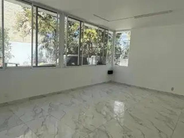 Casa Remodelada Ideal Para Oficinas O Consultorios En Ladro
