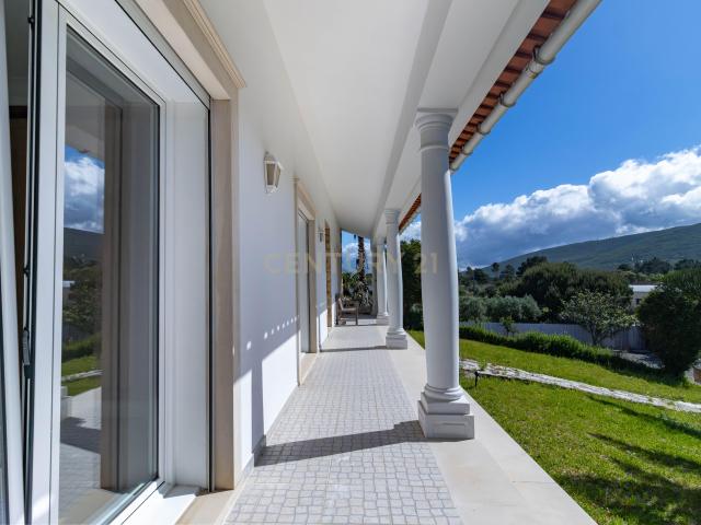Casa Renovada em Aljubarrota, Alcobaça 4 Quartos e Jardim