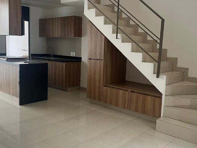 CASA RENTA ARBORETO RESIDENCIAL / J GIL PRECIADO TESISTAN