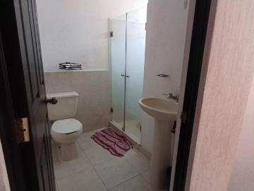 Casa renta en Bosques de Cantabria Toluca