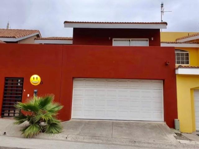 CASA RENTA EN LA PERLA RESIDENCIAL, TIJUANA B.C