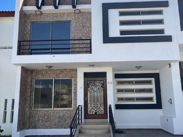 Casa renta en Valle Imperial