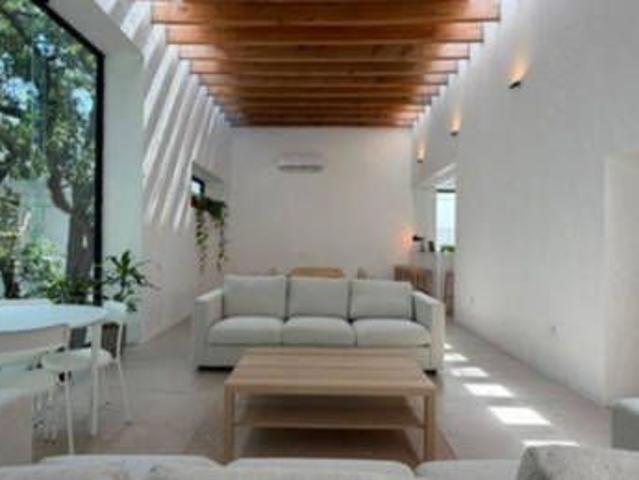 CASA RENTA EN VISTA AL LAGO, SANTIAGO