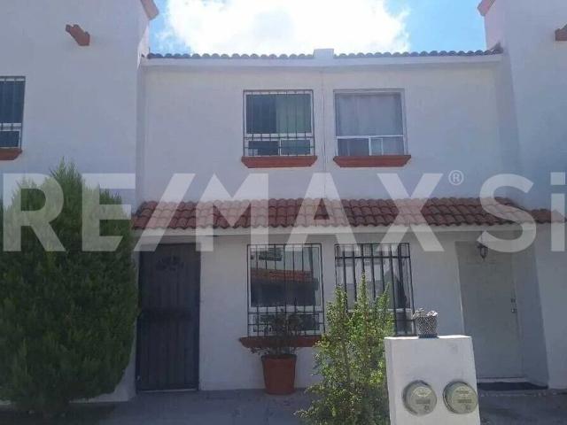 CASA RENTA PIRAMIDES CONDOMINIO HEL HA