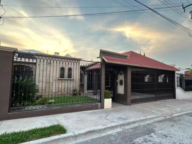 Casa renta San Patricio un piso