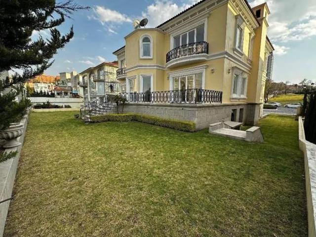 Casa renta venta en Fuentes de las Lomas