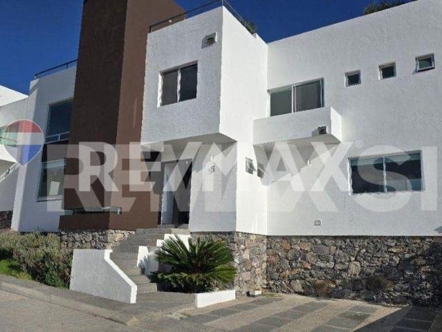 CASA RENTA VISTA REAL EN REAL DE LA VILLA