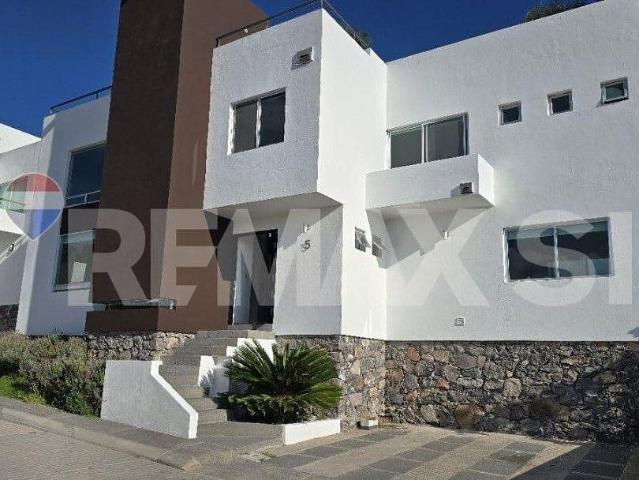 CASA RENTA VISTA REAL EN REAL DE LA VILLA