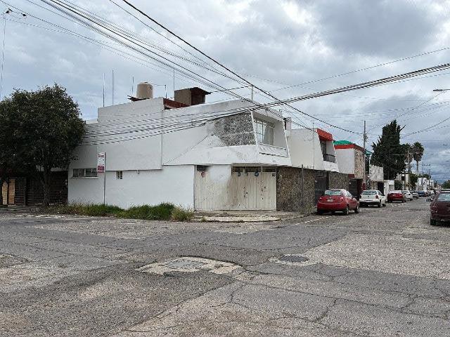 Casa Renta y Venta Col Gabriel Pastor