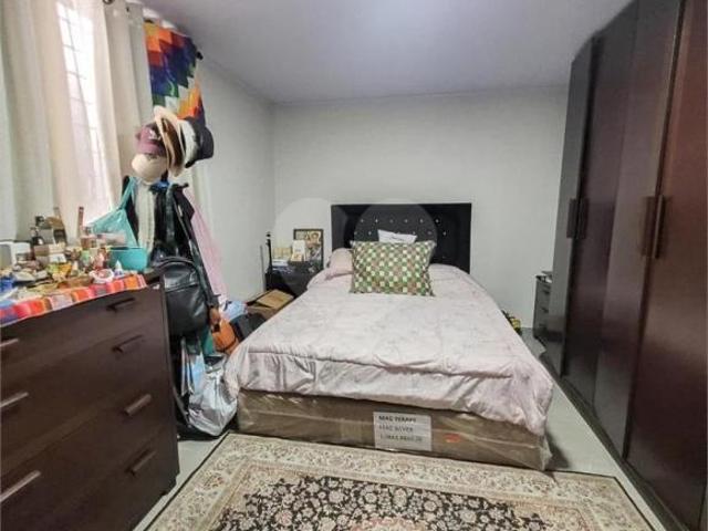 Casa Residencial no Guaíra com 140m² Privativos e 220m² de Área Total