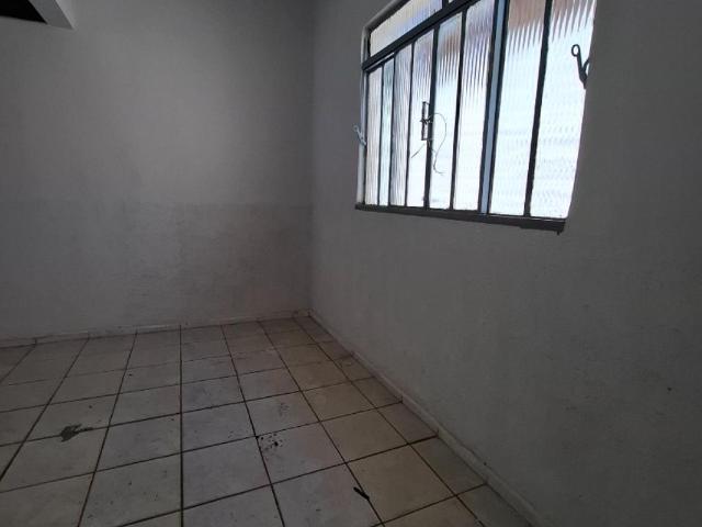 CASA RESIDENCIAL AV. CORONEL DOMINGOS GOMES DE ALMEIDA Setor Criméia Leste Goiânia 594