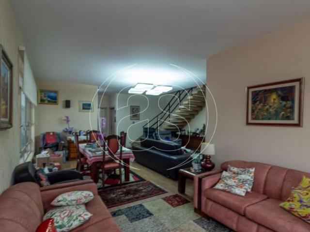Casa residencial á venda