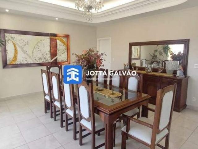 Casa residencial à venda em Alphaville Campinas – 4 suítes, 600m² internos e 1000m² de terreno