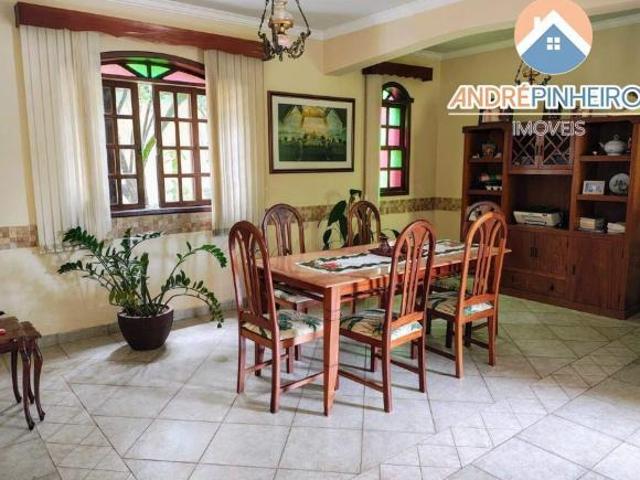 Casa residencial à venda no Bairro Planalto, em Belo Horizonte