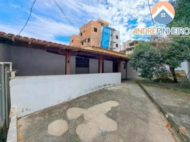 Casa residencial à venda no Bairro Santa Mônica, em Belo Horizonte
