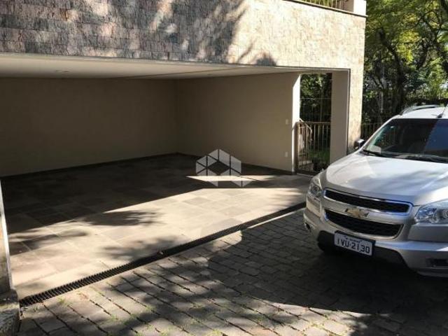 Casa Residencial com 04 suítes na Vila Assunção.