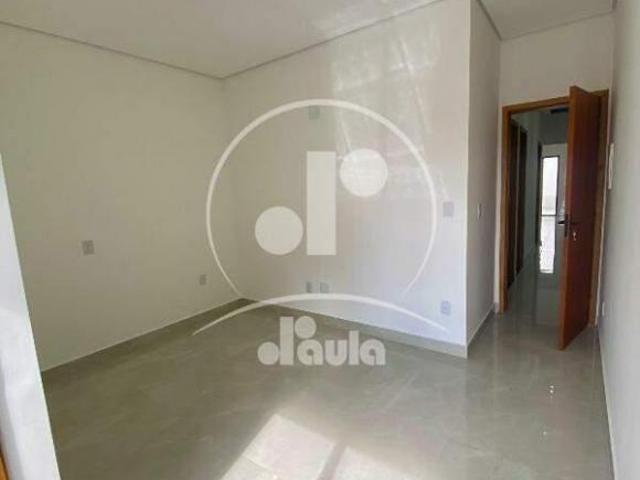 Casa Residencial com 3 Dormitórios, 2 Vagas e Financiamento Disponível em Parque João Ramalho, Santo