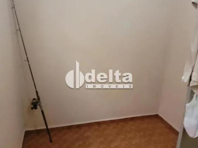 Casa residencial com 3 quartos disponível para venda no bairro Martins em Uberlândia MG