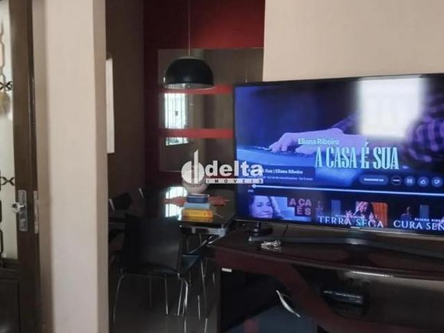 Casa residencial com 3 quartos sendo 1 suíte disponível para venda no bairro Custódio Pereira em Ube