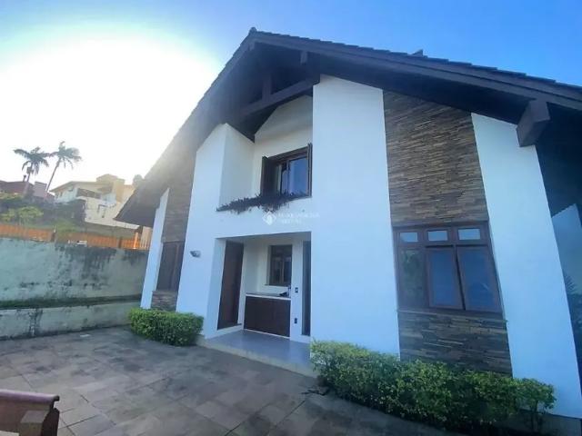 Casa residencial com quatro dormitórios no Bairro Ideal em Novo Hamburgo