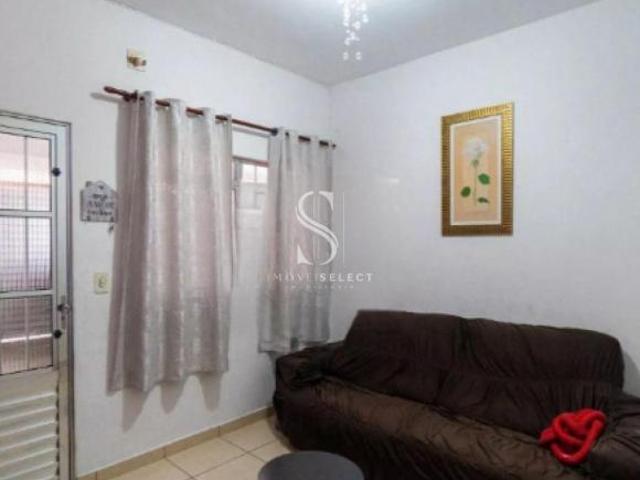 CASA RESIDENCIAL DE 200M² POSSUI 4 DORMITÓRIOS, 3 BANHEIROS E 2 VAGAS,À VENDA NA REGIÃO DO JABAQUARA