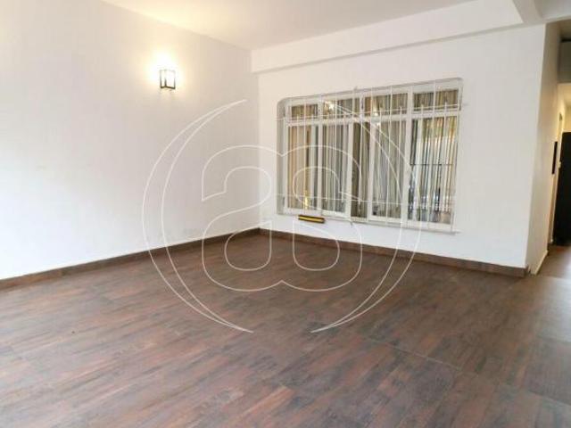 Casa residencial e comercial á venda