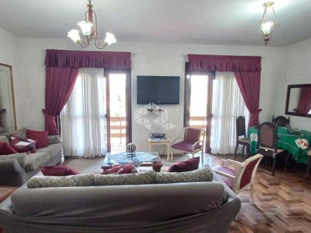 Casa Residencial e Comercial, Bairro Cavalhada, 700m²