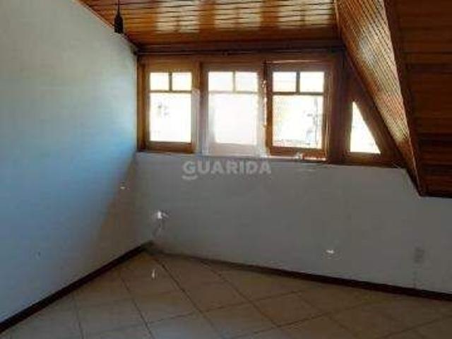 Casa residencial em condomínio de 3 dormitórios, sendo 1 suíte no Bairro Ipanema. COD: 17214