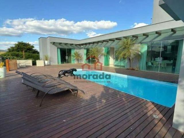 Casa residencial em Itaúna/MG no Condomínio Recanto dos Pássaros • 1 suíte, piscina e área gourmet