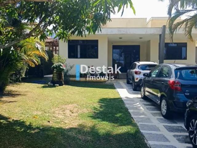 Casa residencial em penedo/itatiaia rj, centro comercial