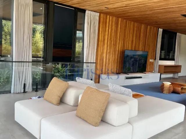 Casa residencial em são sebastião sp, baleia