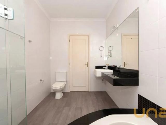 Casa Residencial em Santa Felicidade para Aluguel – CA0926 INTH