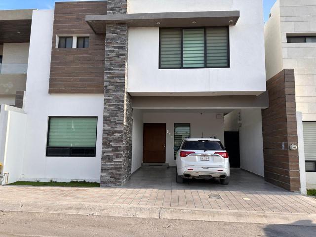 Casa residencial en Privada totalmente amueblada