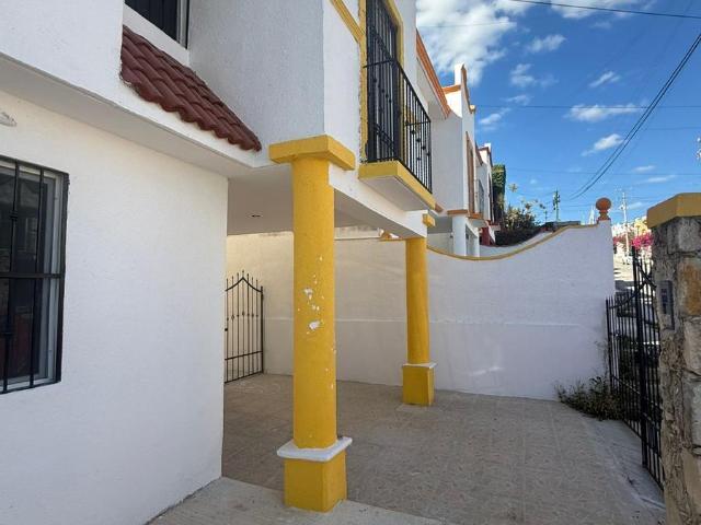 CASA RESIDENCIAL EN RENTA EN FRACCIONAMIENTO COLINAS DEL SUR, CAMPECHE