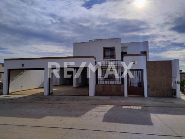 Casa Residencial en Venta en Fraccionamiento Privanzas