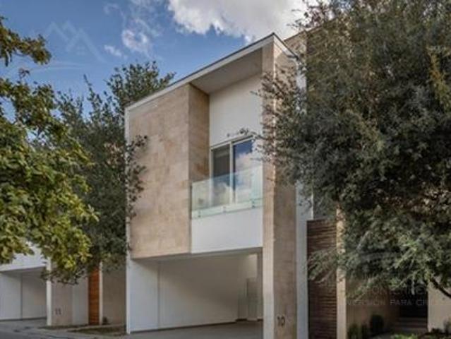 CASA RESIDENCIAL EN VENTA SAN PEDRO GARZA GARCIA NUEVO LEÓN