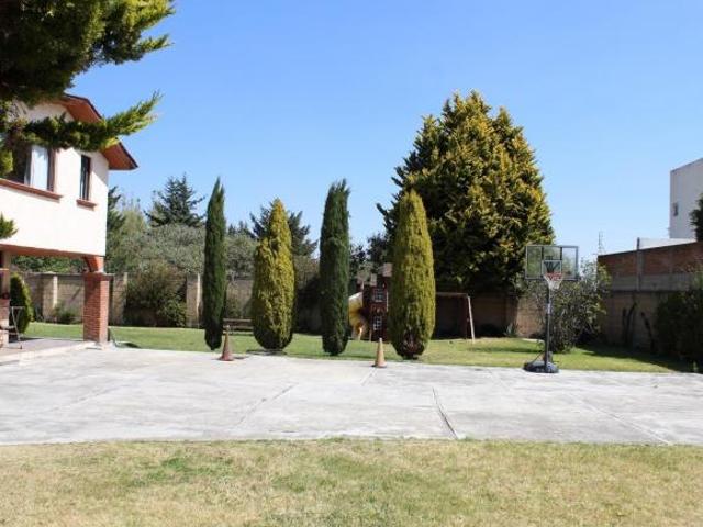 Casa Residencial en Venta Zona Campestre Exclusiva en Cacalomacán, Estado de México 4