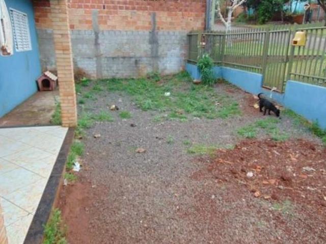 Casa Residencial Frente na Rua Vitória Bairro Alvorada – 2 Quartos, Quintal e Churrasqueira
