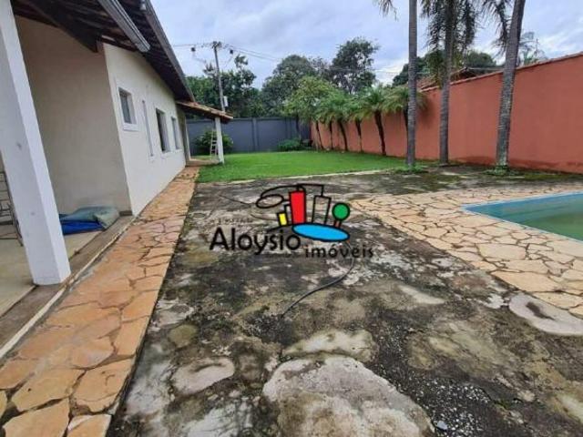 Casa residencial para aluguel no Bairro Santa Rita de Cássia, Sete Lagoas – 3 quartos, 2 suítes e mu