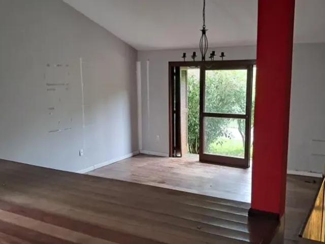 Casa residencial para alugar no Jardim Itu Sabará com 229 m² e 4 dormitórios/quartos