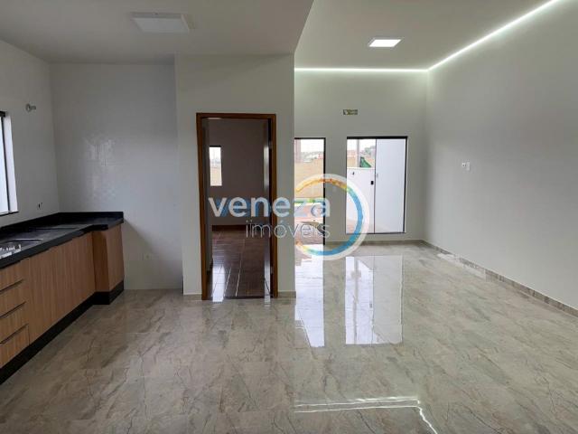 Casa Residencial para locação no bairro Heimtal de Londrina com 105m