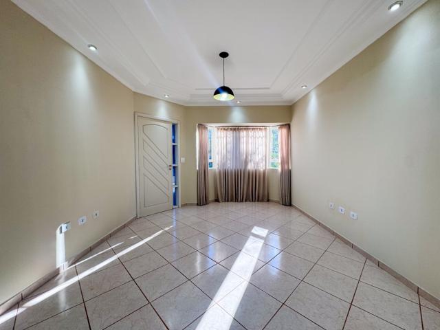 Casa Residencial para locação no bairro Operaria de Londrina com 182m