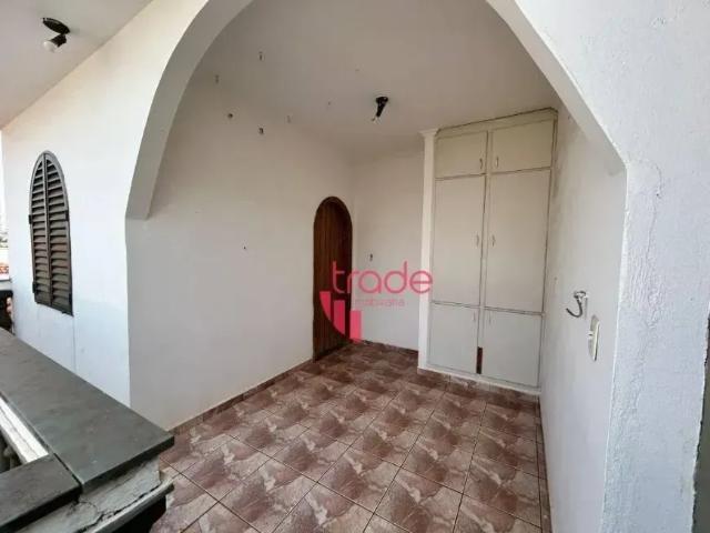 Casa Residencial para Locação de 04 Quartos no Bairro Jardim São Luiz em Ribeirão Preto com Piscina