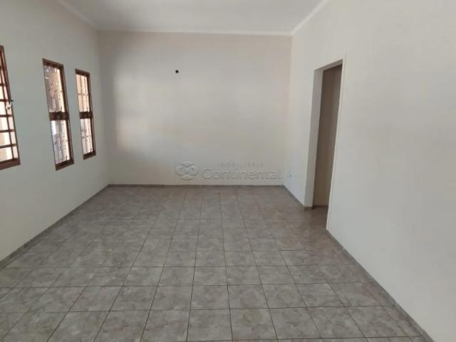 Casa residencial para locação em Dourados MS