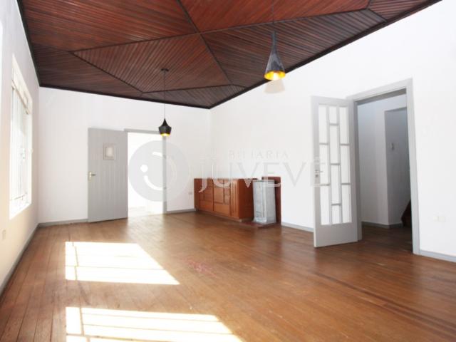 Casa Residencial R. Presidente Rodrigo Otavio, nº1720. Hugo Lange Curitiba/PR