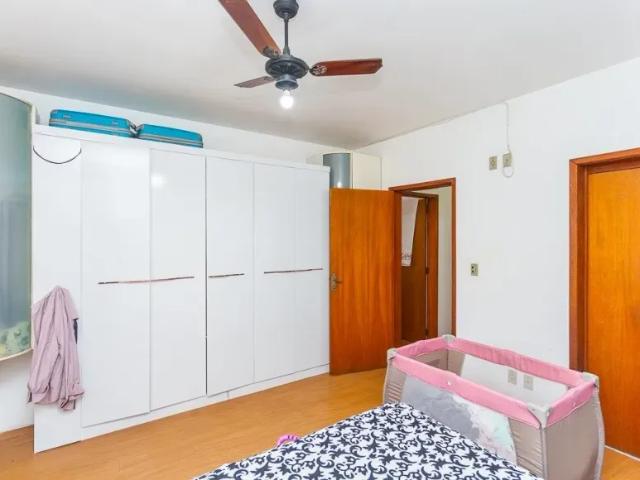 Casa residencial à venda no bairro Cristo Redentor com 160 m² e 3 dormitórios/quartos