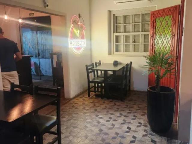 Casa residencial à venda no Centro com 236 m² e 3 dormitórios/quartos disponíveis